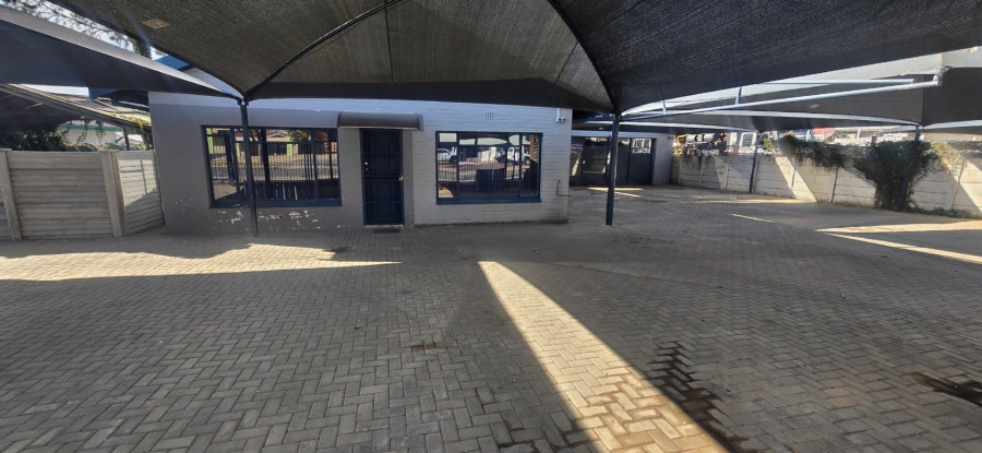 4 Bedroom Property for Sale in Oranjesig Free State